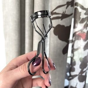 NWOT Shiseido Eyelash Curler